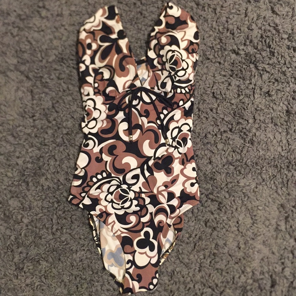 Contour NWOT
